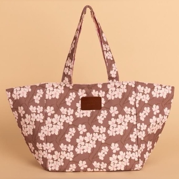 Fighting Eel Handbags - NWT Large Reversible Tote Saddle/Orchid Sakura